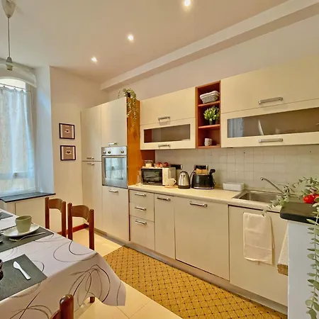 Happy Family Andreana アパート ジェノヴァ